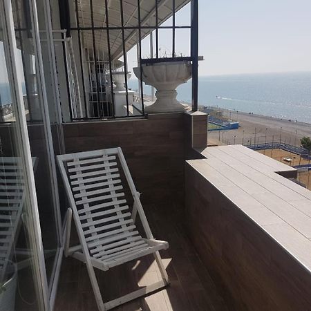 Apartment Magnolia Batumi Esterno foto