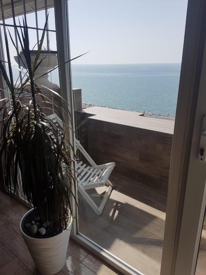 Apartment Magnolia Batumi Esterno foto