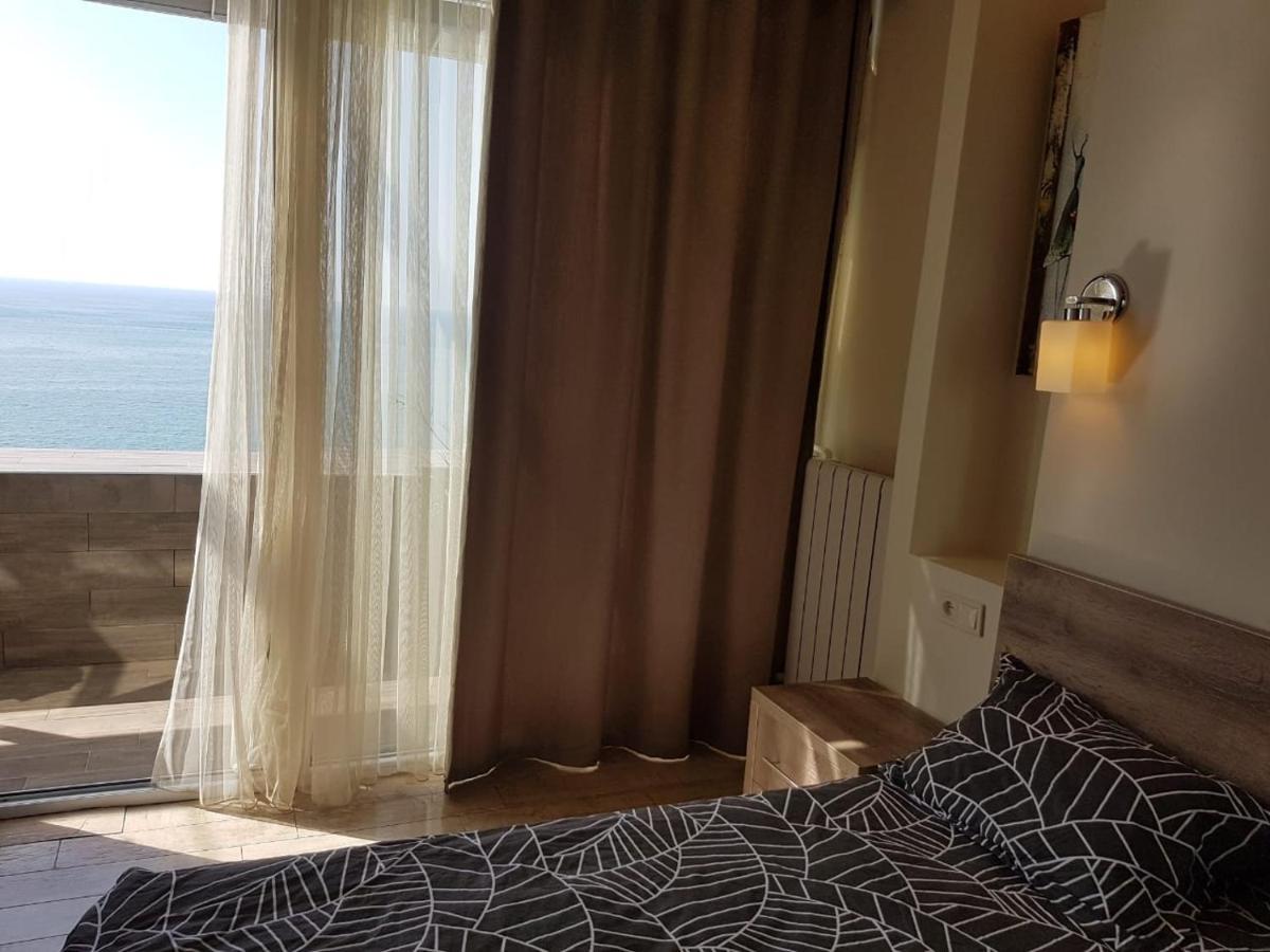 Apartment Magnolia Batumi Esterno foto