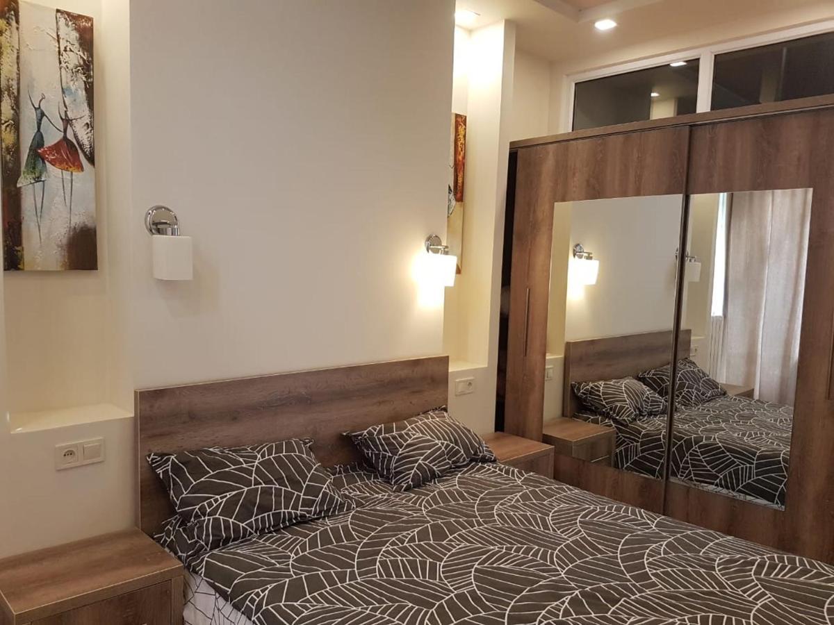 Apartment Magnolia Batumi Esterno foto