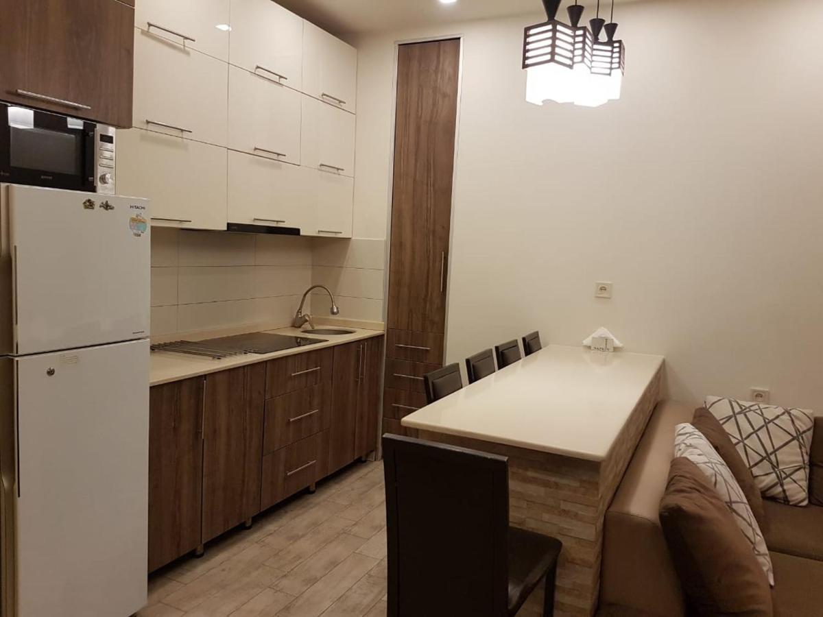 Apartment Magnolia Batumi Esterno foto