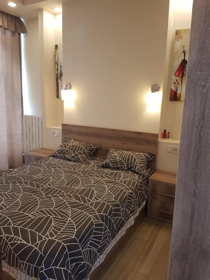 Apartment Magnolia Batumi Esterno foto