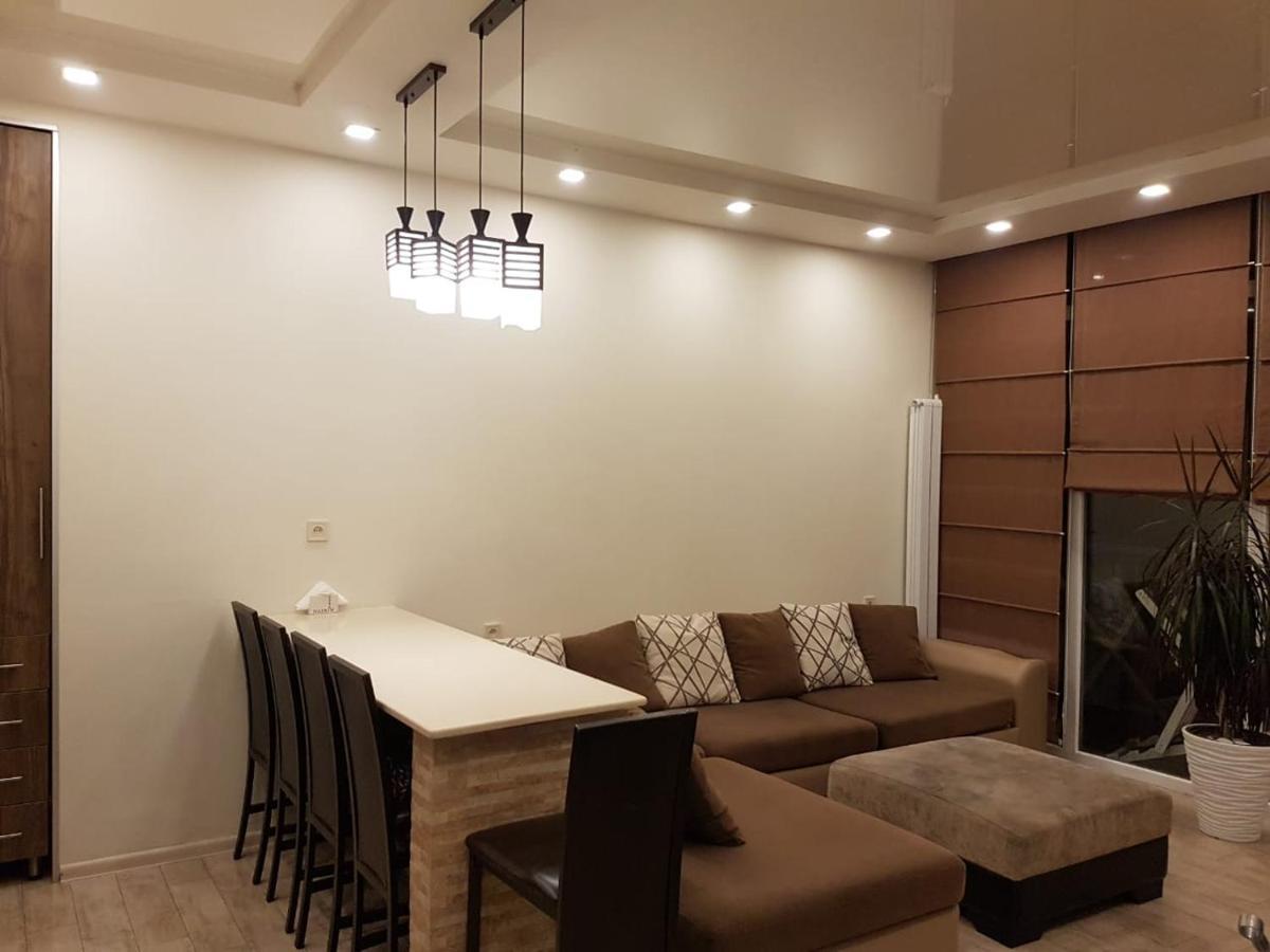 Apartment Magnolia Batumi Esterno foto