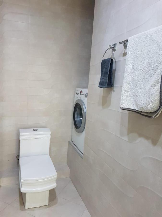 Apartment Magnolia Batumi Esterno foto